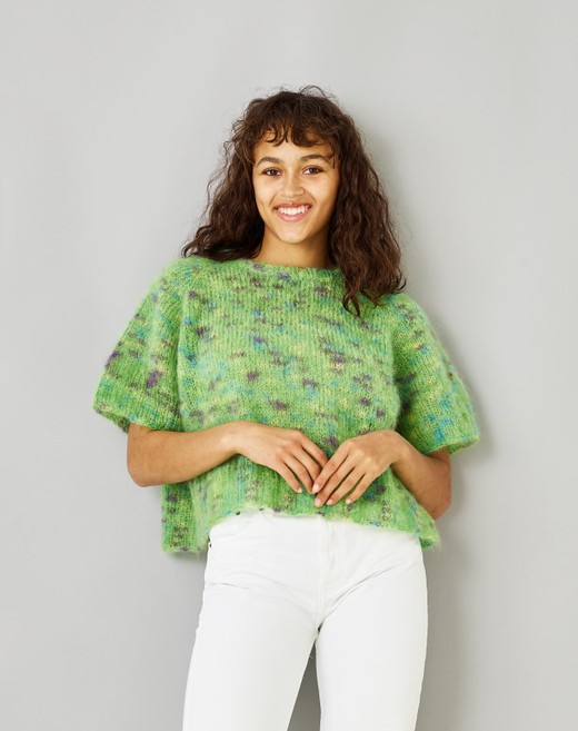 Bella Permin Strikkeopskrift Strikkekit 893182 Bred Shirt Bella Permin Kun Strikkeopskrift 893181 Vest Med Snoning Tråd Bella Color - Strikkeopskrifter
