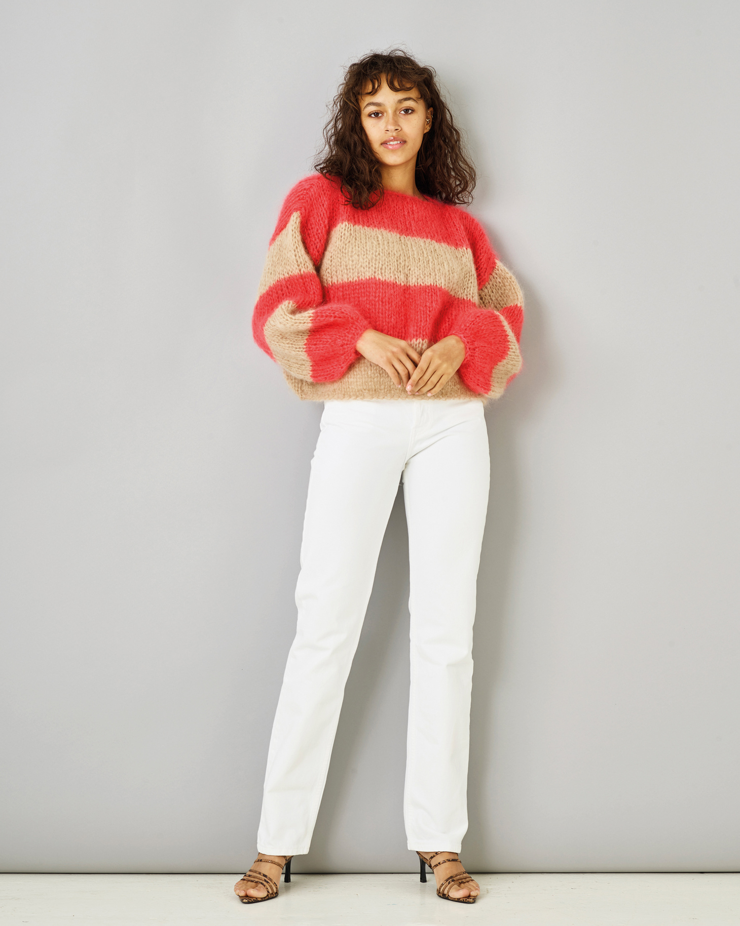 Bella Strikkeopskrift Sweater Med Bredde Striber 893276 Kun Strikkeopskrift - Strikkeopskrifter
