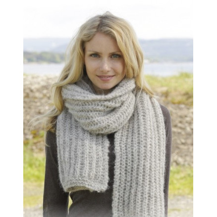 Grey Mist Drops Design Halstørklæde Strikkeopskrift 175x35 - Strikkeopskrifter  - 5713419985206